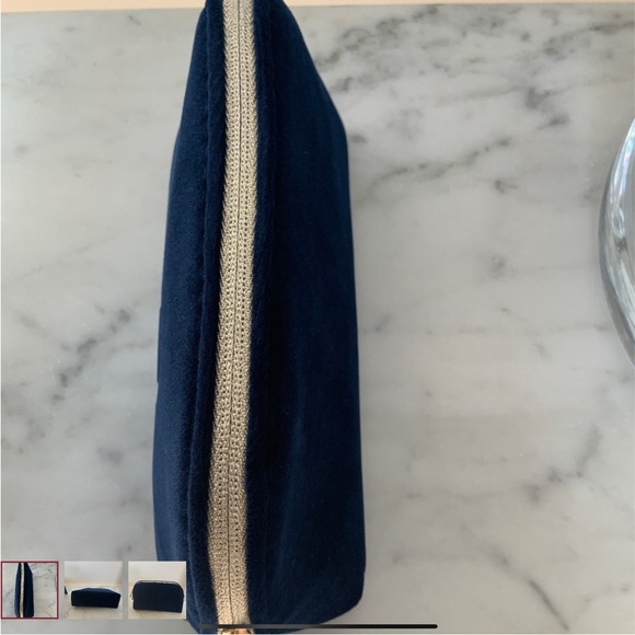 Dior Pouch Bag Cosmetic Case Purse Navy Velvet Logo Gold Zippers NEW - Picture 4 of 5